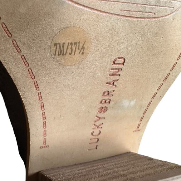 Lucky Brand Victorey Leather Booties Womens 7M Heeled Brown Ankle Boots Western - Picture 7 of 10